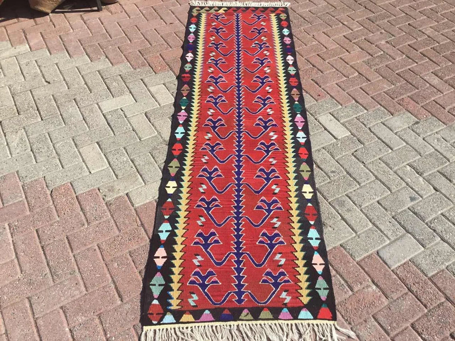 Vintage turkkilainen Kilim Runner 241cm x 75cm käytävämatto