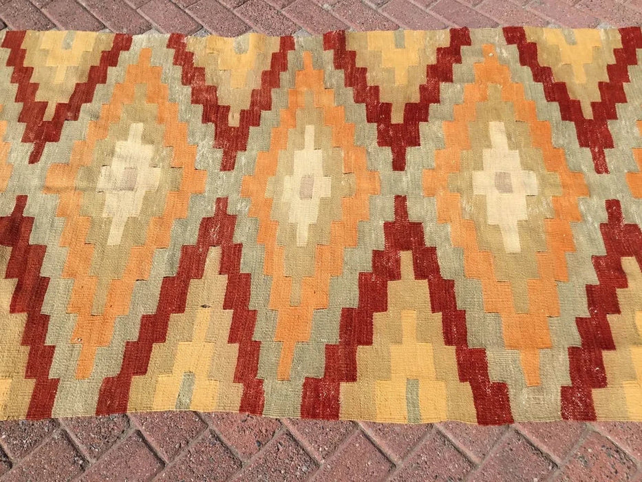 Vintage turkkilainen Kilim Runner 246cm x 109cm #238