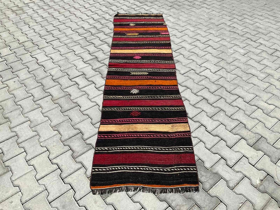 Vintage turkkilainen Kilim Runner 288cm x 76cm #255