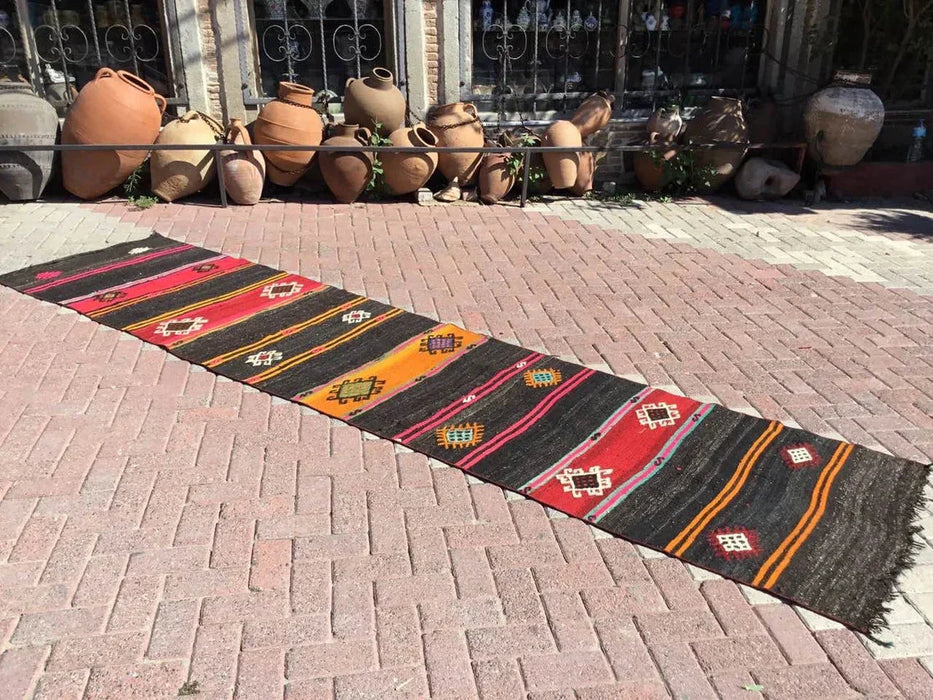 Vintage turkkilainen Kilim Runner 380cm x 93cm #262