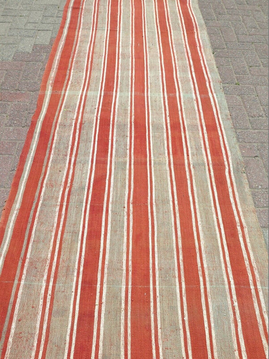 Vintage Turkish Kilim Runner 642 Cm X 106 Cm Handwoven