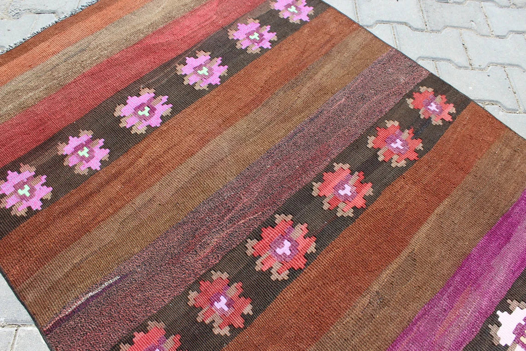 Vintage turkkilainen Kilim juoksumatto 266 cm x 107 cm Toimitus maailmanlaajuisesti