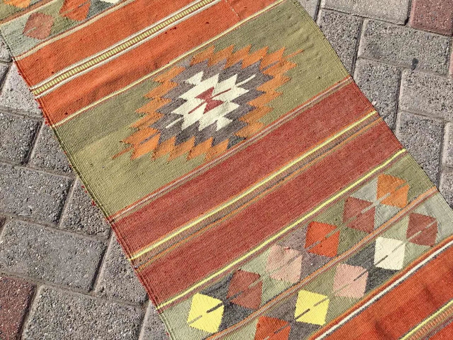 Vintage turkkilainen Kilim juoksumatto 291cm x 58cm 50 vuotta vanha