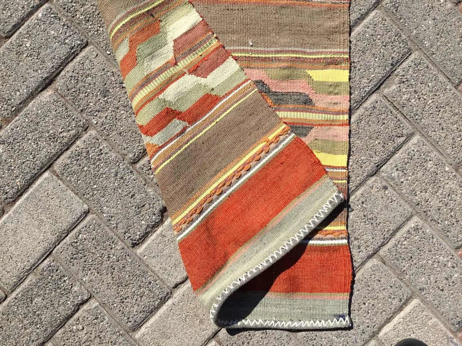 Vintage turkkilainen Kilim juoksumatto 291cm x 58cm 50 vuotta vanha