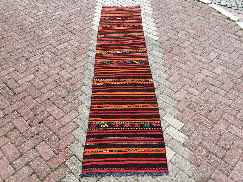 Vintage turkkilainen Kilim juoksumatto 313cm x 68cm