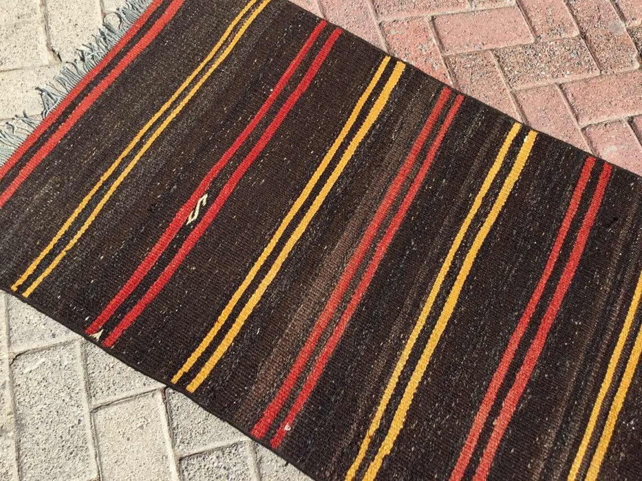 Vintage turkkilainen Kilim juoksumatto 333 cm x 70 cm