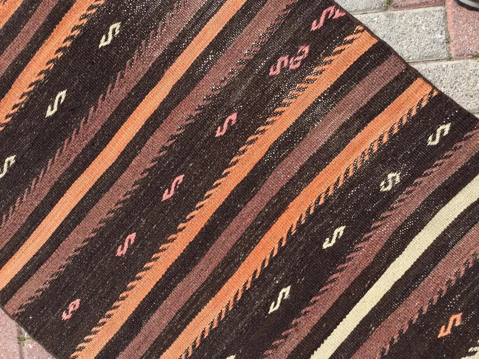 Vintage turkkilainen Kilim juoksumatto 336cm x 92cm