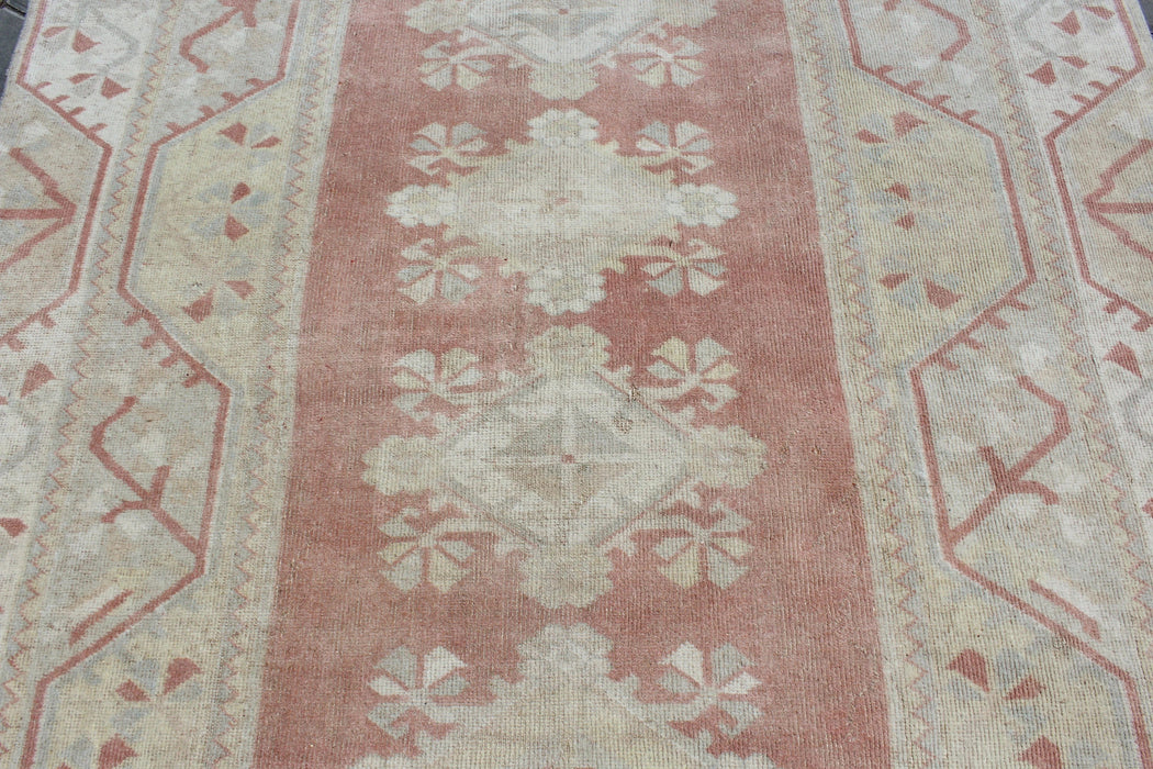 Vintage Turkish Rug 151cm x 257cm Hand-Knotted Isparta