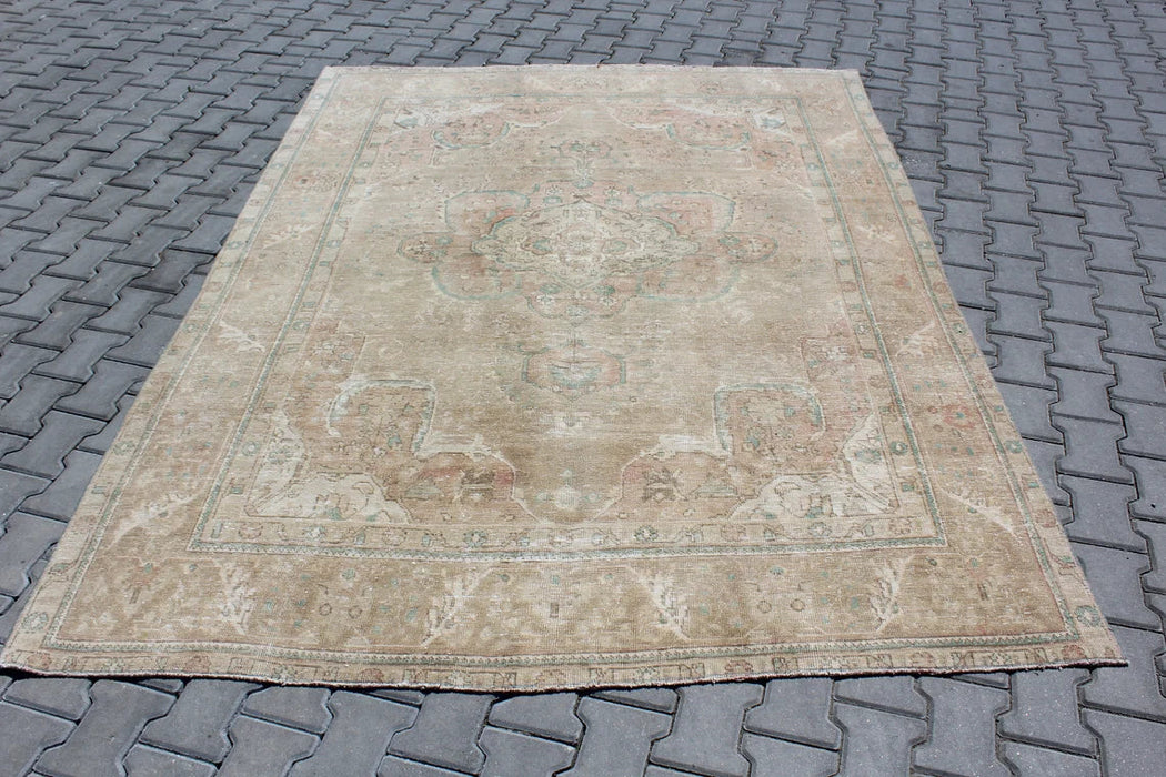 Vintage Turkish Rug Seln 203cm x 275cm #593