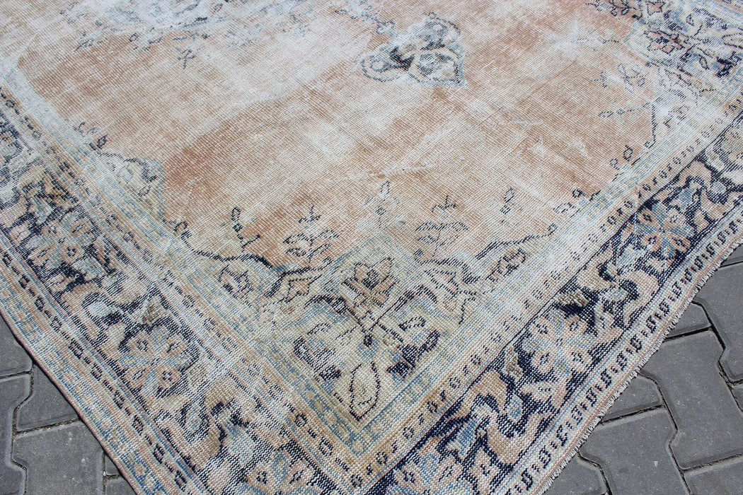 Vintage Turkish Rug Zenna 193cm x 273cm Hand-Knotted