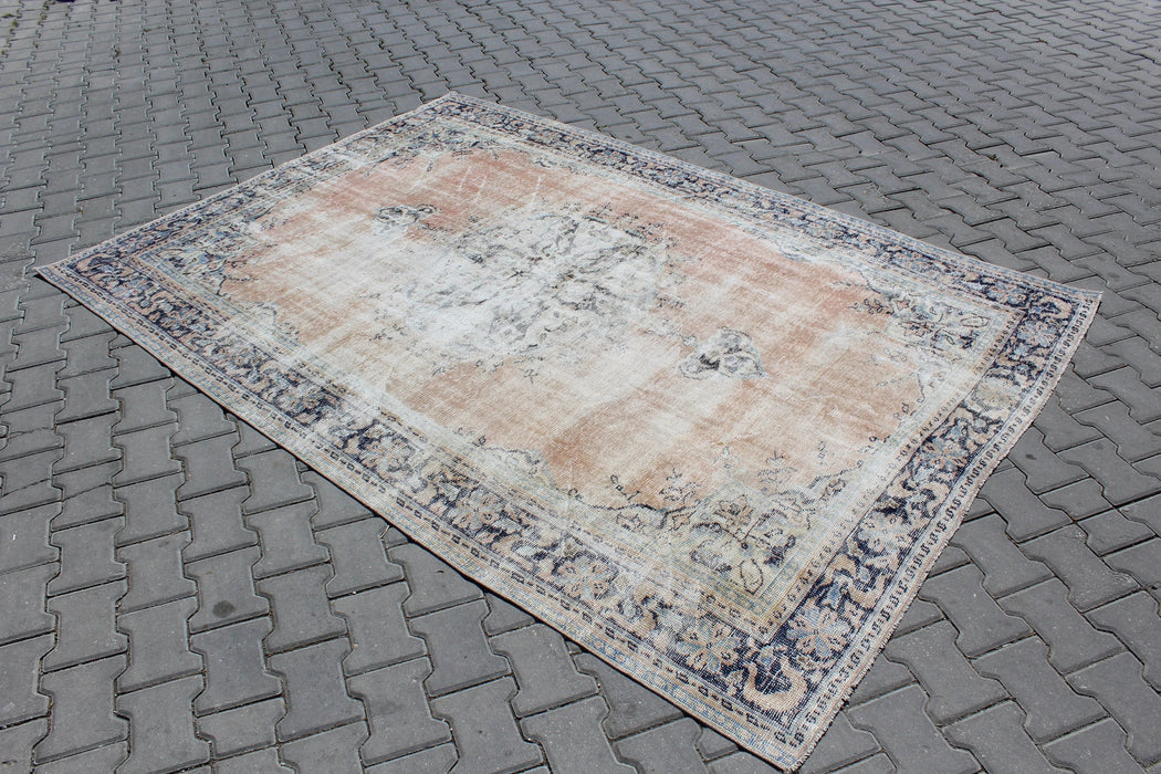 Vintage Turkish Rug Zenna 193cm x 273cm Hand-Knotted