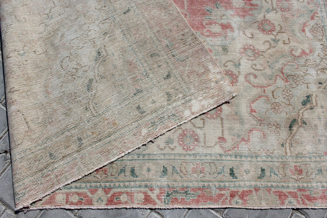 Vintage Turkish Wool Rug 240cm x 332cm Hand-Knotted