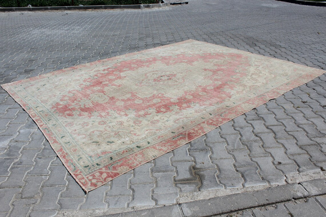 Vintage Turkish Wool Rug 240cm x 332cm Hand-Knotted