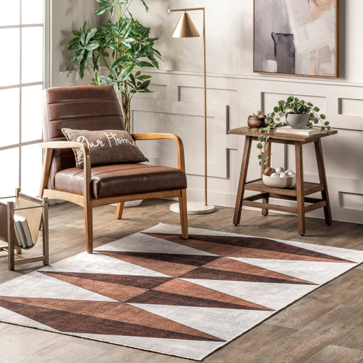 Washable Brown Diamond Area Rug 140x200 cm