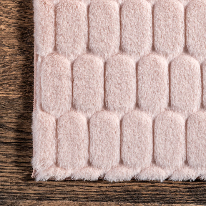 Washable Cloud Plush Area Rug in Blush 120 cm