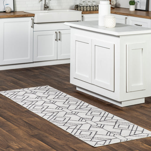 Washable Ivory Geometric Area Rug For High Traffic Spaces