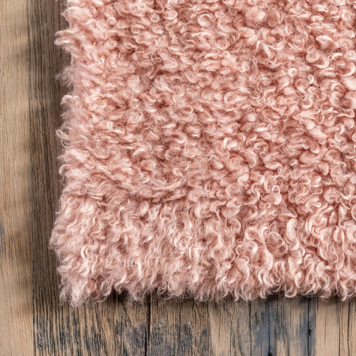 Washable Shag Rug in Pink for Cozy Home Décor