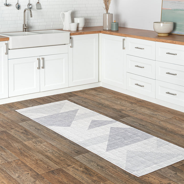 Washable Triangle Rug for Kids Room in Light Grey 150x150 cm