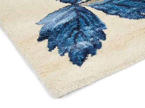 Wedgwood Wild Strawberry - Cream 38108 Rug