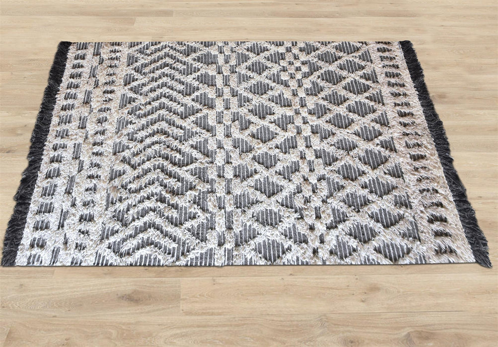 Wool Geometric Area Rug Hand Woven For Home Comfort