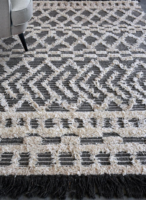 Wool Geometric Area Rug Hand Woven For Home Comfort