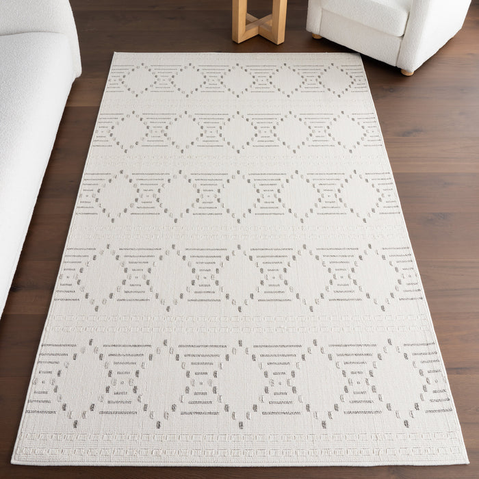 Yareli Hourglass Diamond Rug for Indoor and Outdoor Use